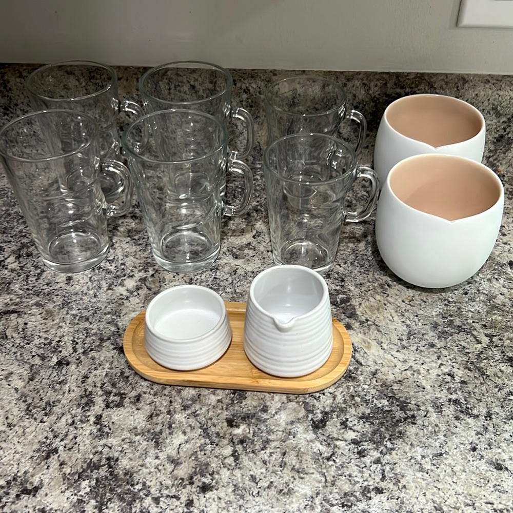 Nespresso cups and serve wear